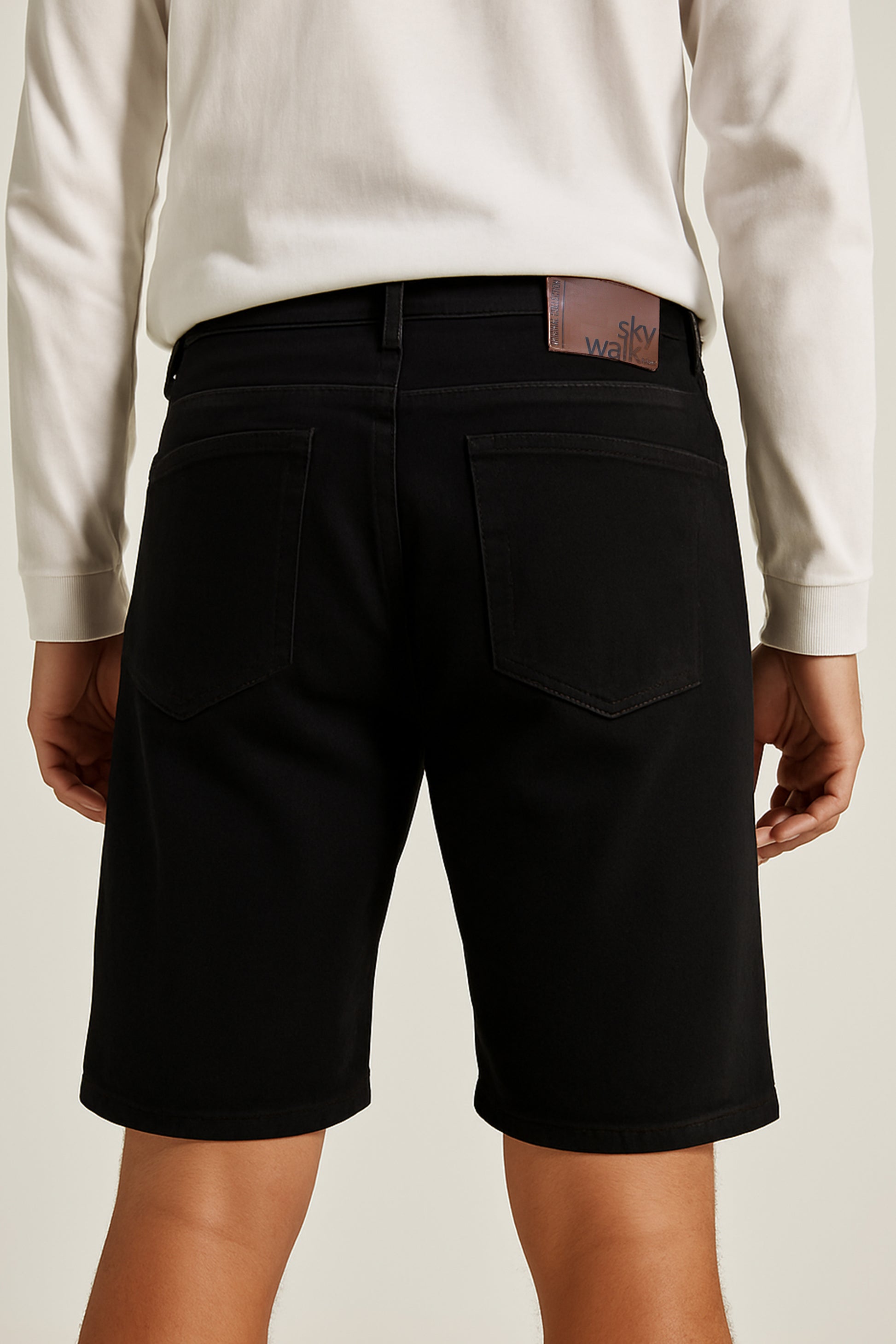 Bermuda cargo en dril unicolor tiro bajo con bolsillos 773146BERMUDA506NEGRO